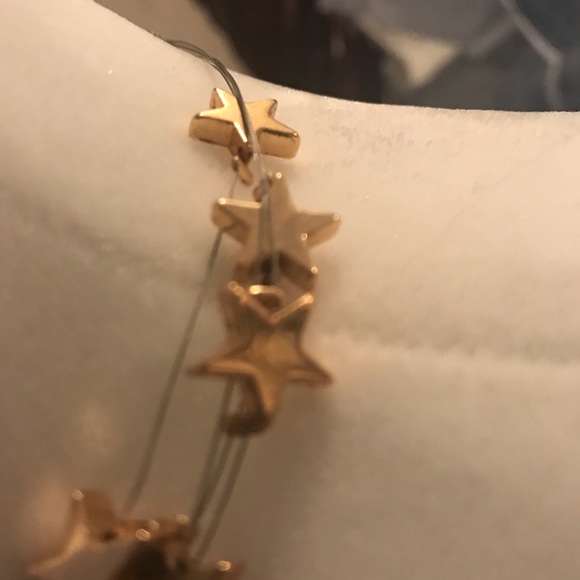 Multi-layer Gold-plated Star Choker Necklace - Picture 5 of 7